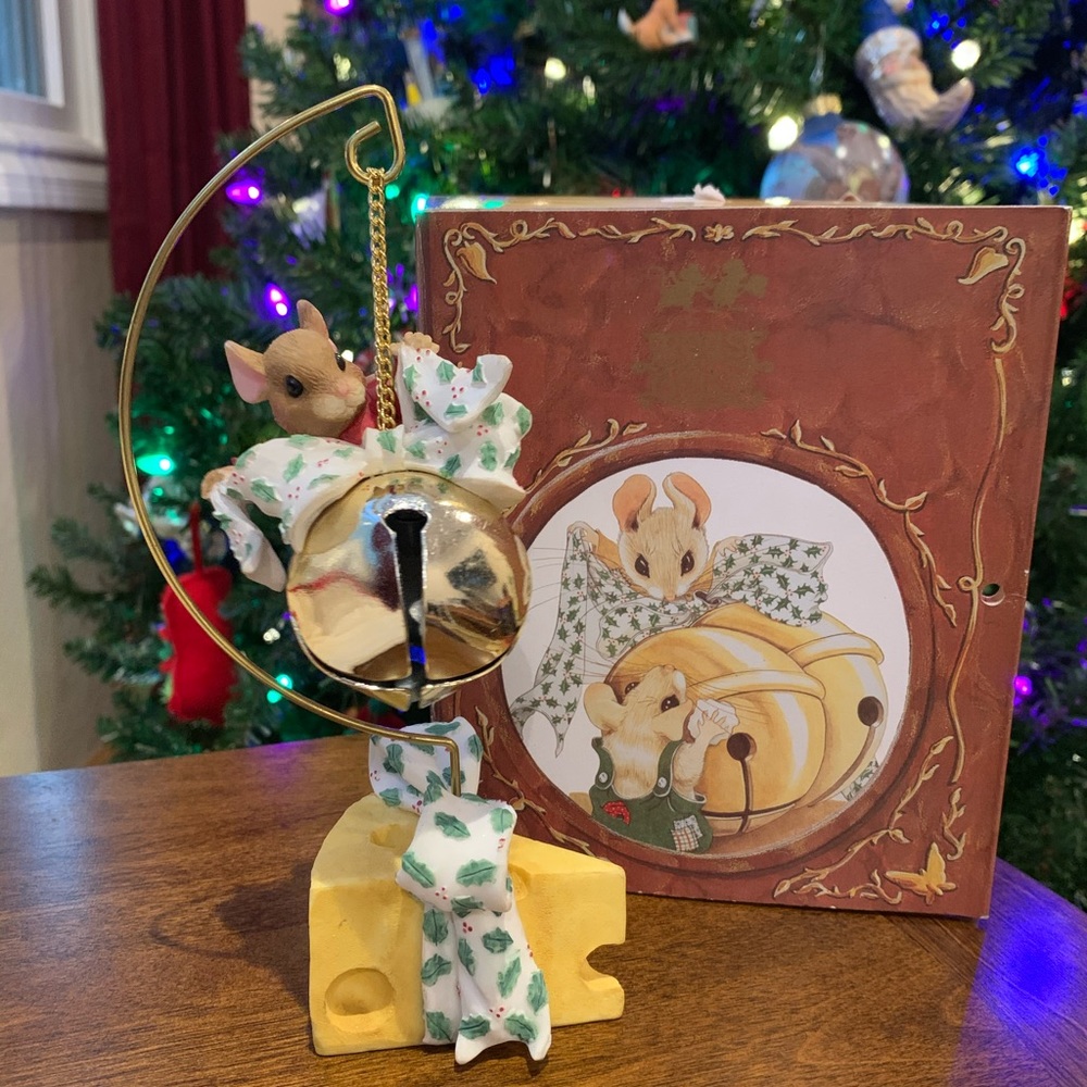 Pricilla’s Mouse Tales Jingle Bells